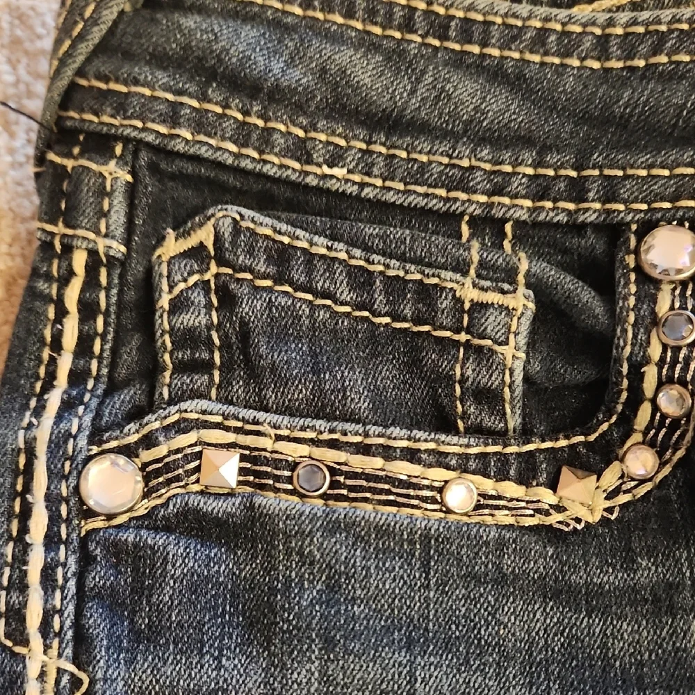 Ariat Turuoise Blue Women's Studded Denim Jeans 26R - Picture 14 of 14